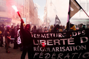 MAnifestation cagoulé
